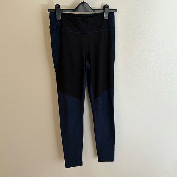 Outdoor Voices - Black/Blue color block leggings, Size Medium - Picture 2 of 4